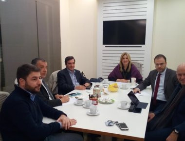 Σε εξέλιξη το πολιτικό συμβούλιο ενόψει του ιδρυτικού συνεδρίου του «Κινήματος Αλληλεγγύης»